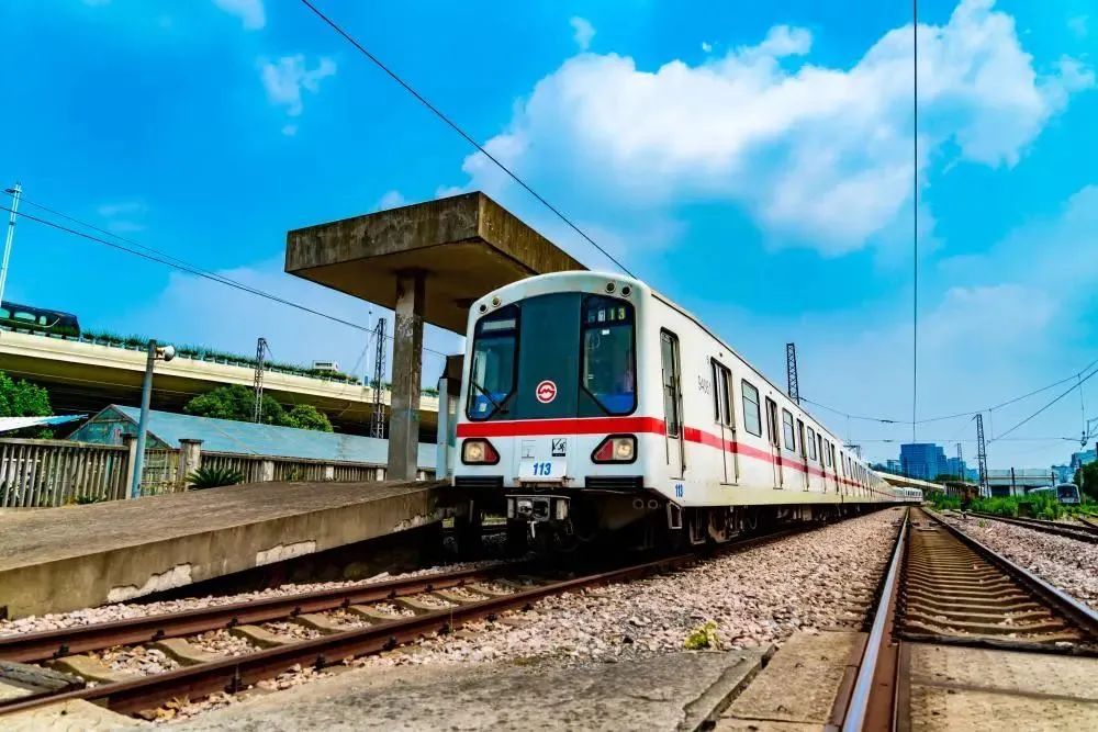30年的满满回忆!上海地铁1号线这两辆老列车要退休了