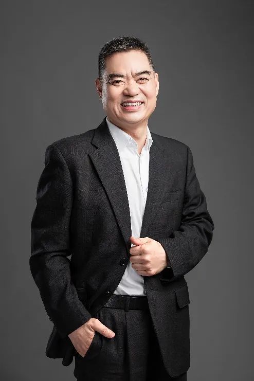 课程负责人:韩景倜 课程团队其他主要成员:谢斐,刘建国,黄烨,郭庆