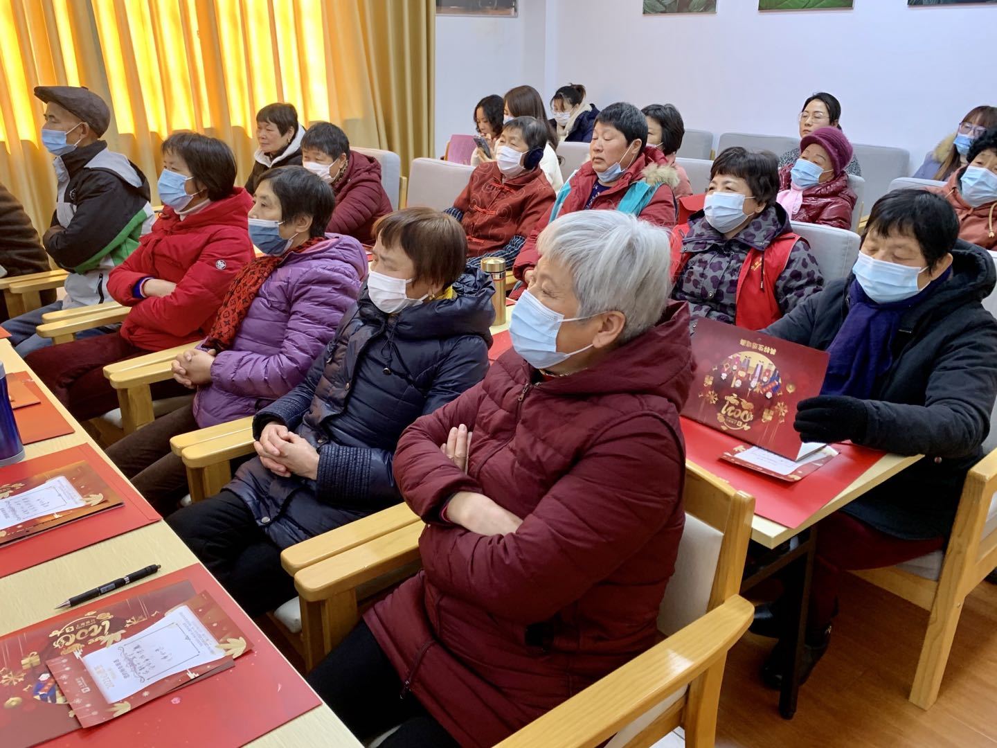 老人“点单”啦,“反养生谣言”课堂开讲