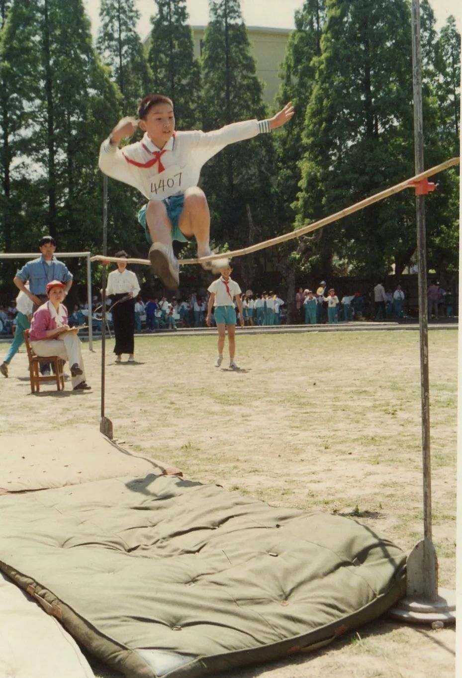 江川路小学60周年校庆在即一批珍贵老照片流出有你熟悉的身影吗