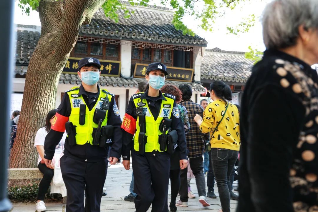 他们在小镇景区