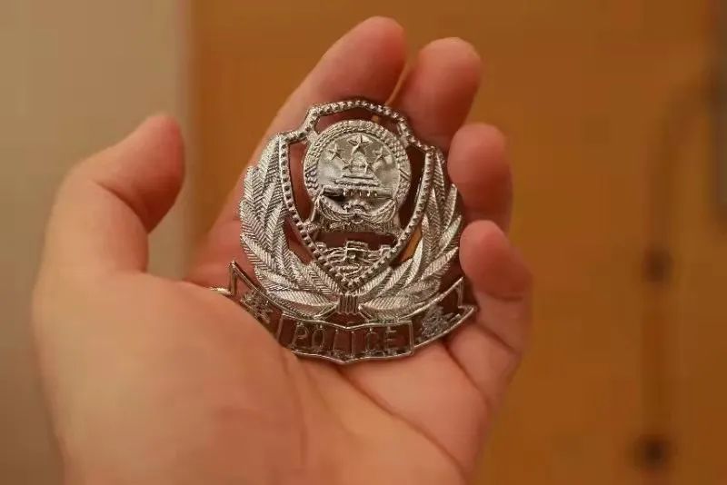 我们是2021届新警,请求入列!