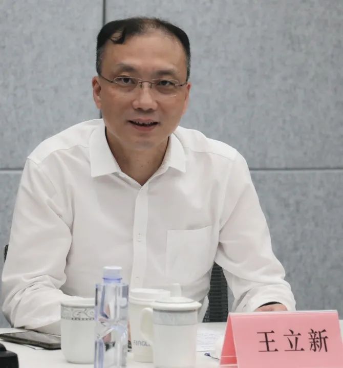 聊心声 促发展丨市台办副主任王立新参加在沪台籍医生座谈会