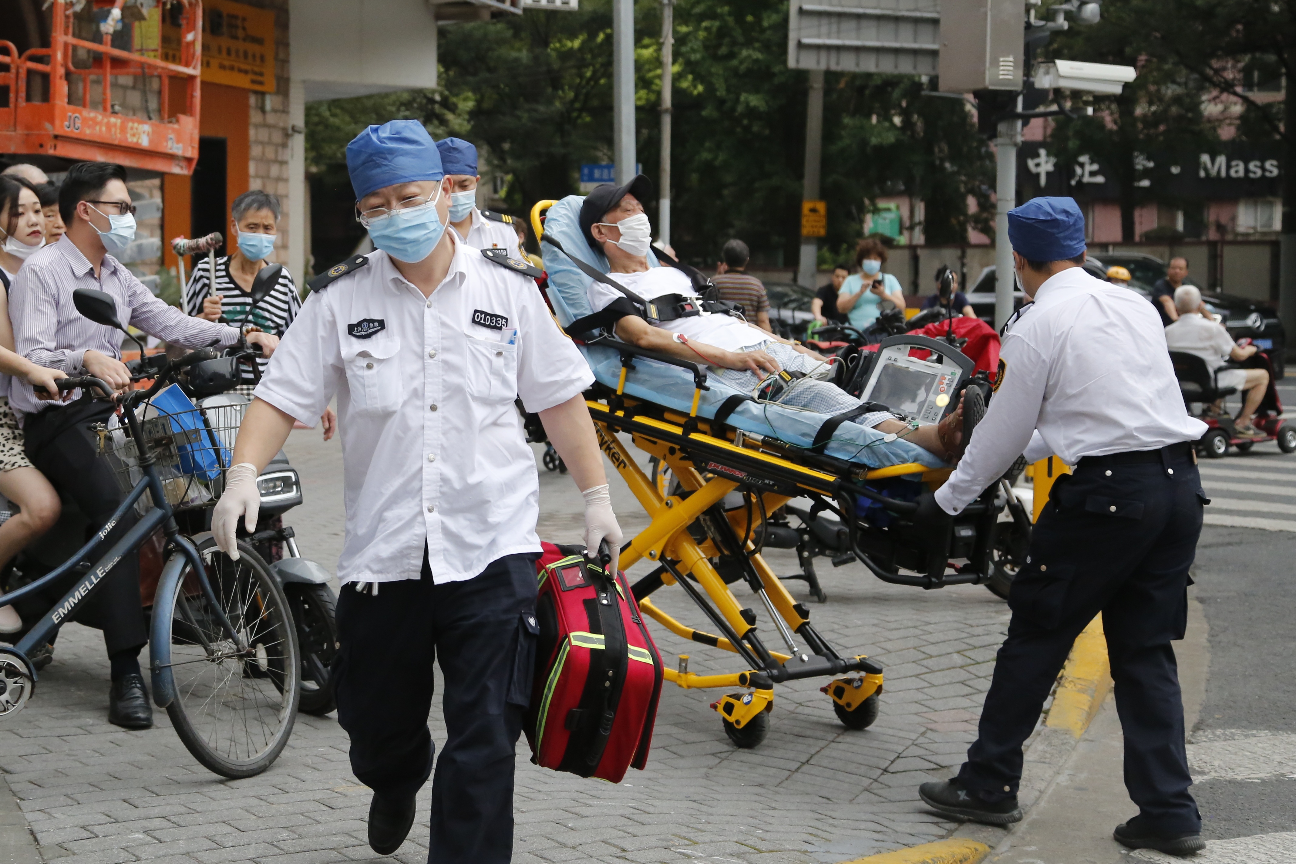 院前急救"金三角"的"生命接力"