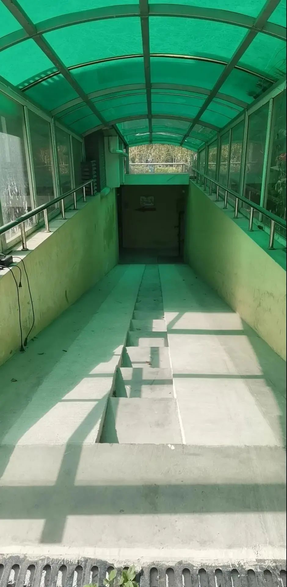 【我为群众办实事】"我们在泗泾这个小区改造地下车库"
