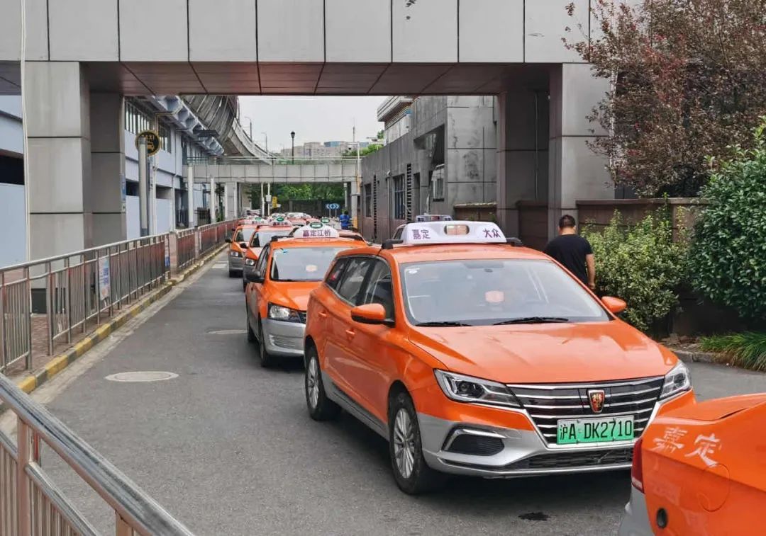 上海锦江出租车图片