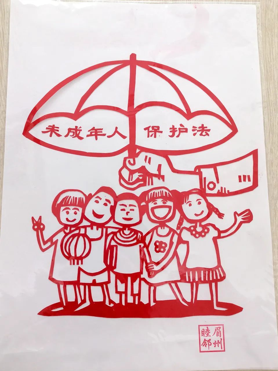 将法治主题融入传统艺术,这个社区用创意给孩子们"普法"