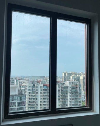 多个小区存在窗户封死情况