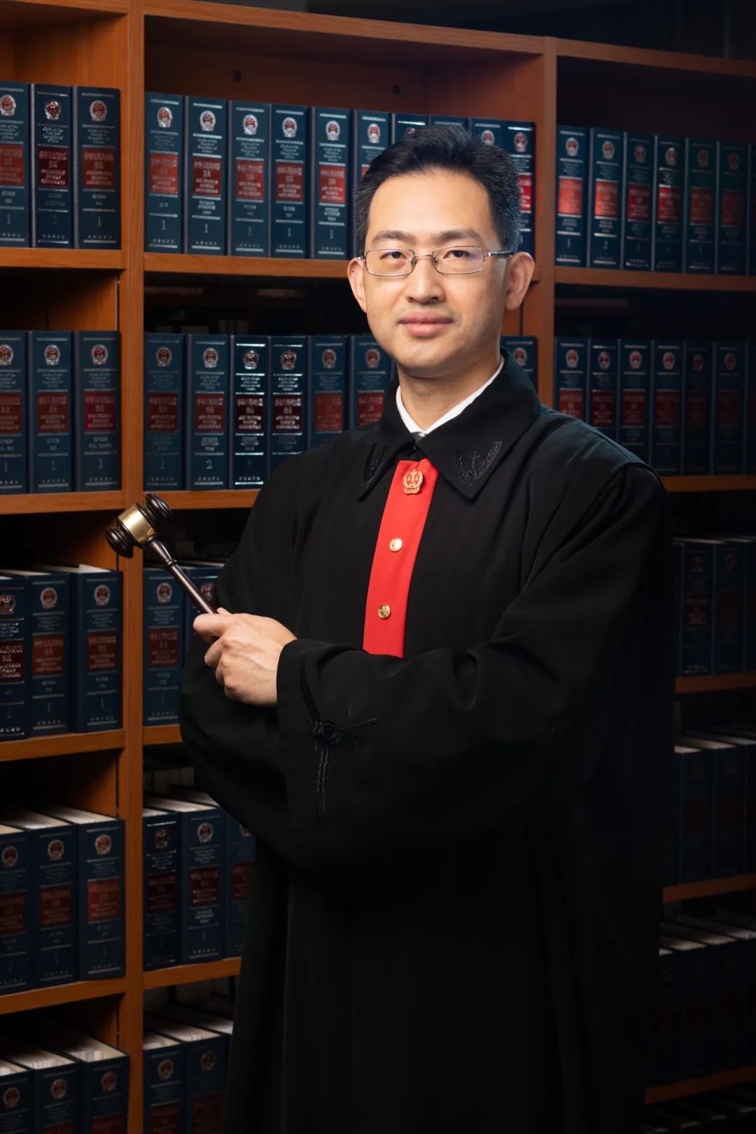 余剑:无私无惧,敢为人先丨榜样的力量