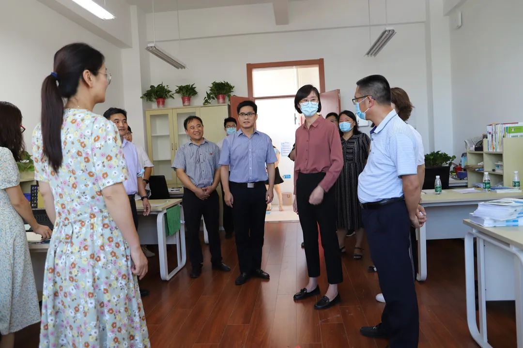 【热点聚焦】副区长顾洁燕走访调研学校疫情防控及开学准备工作
