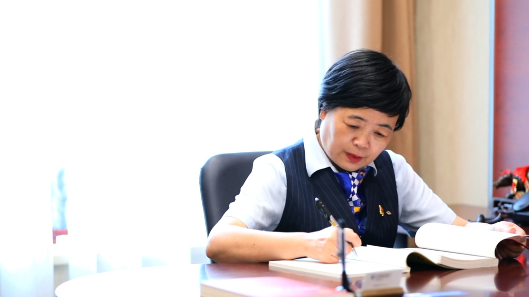 【金融先锋汇】上海金融系统优秀党务工作者风采纪实——汤爱华