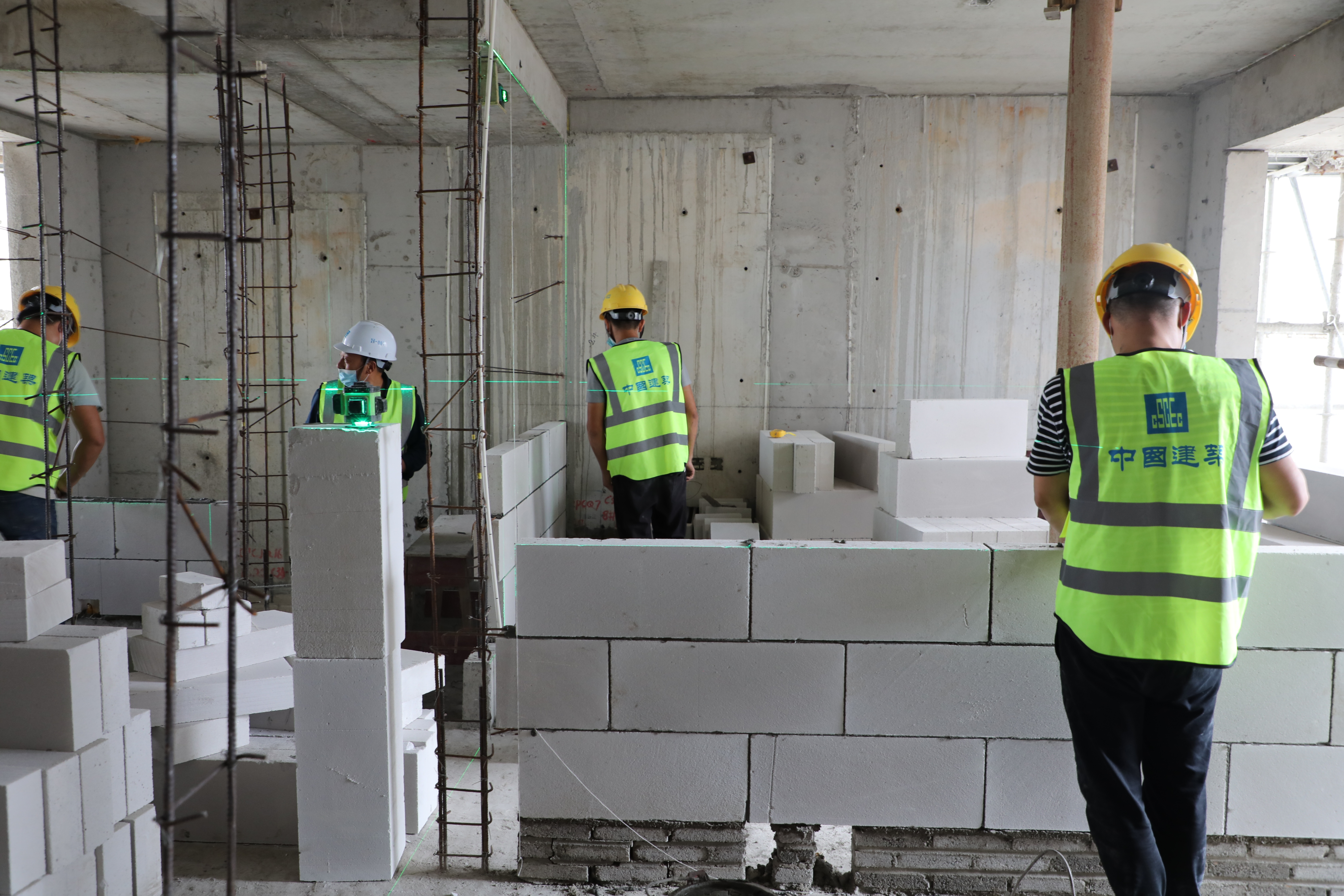 中建二局华东公司泥城万达项目开展砌筑技能大赛