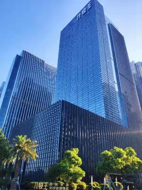 特步七匹狼九牧王卡宾等知名企业与闵行签约组团落户莘庄