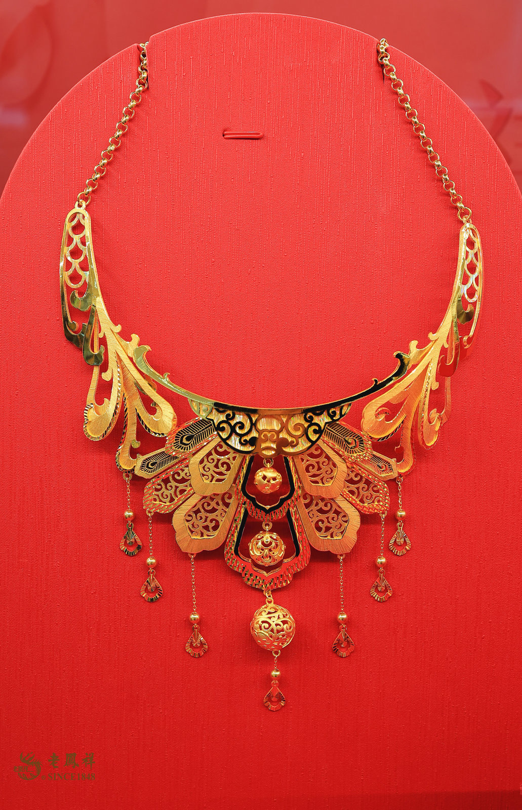 首届"凤祥喜事荟"金光闪闪!老凤祥首饰文化节开启"三国演绎"