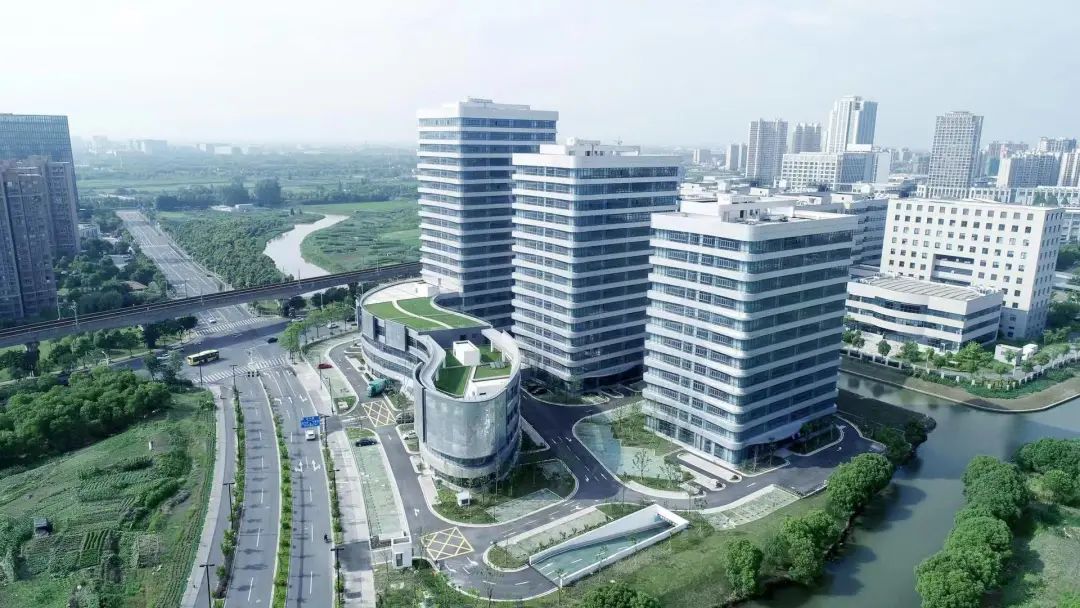 转角遇到美!来菊园新区邂逅科技与艺术