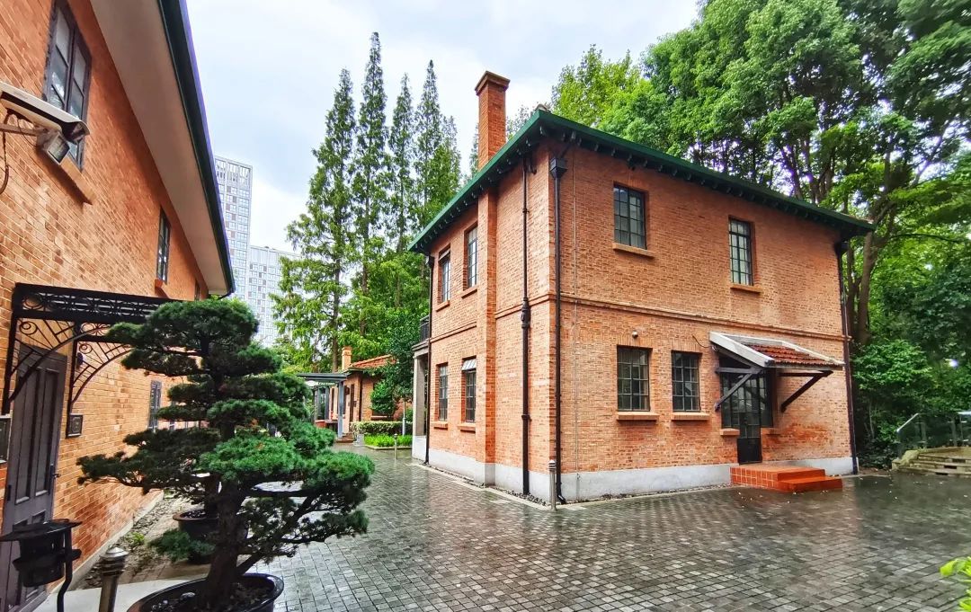 【阅读建筑】黄浦江的东岸,"藏"着这几幢有故事的精致小楼,值得打卡