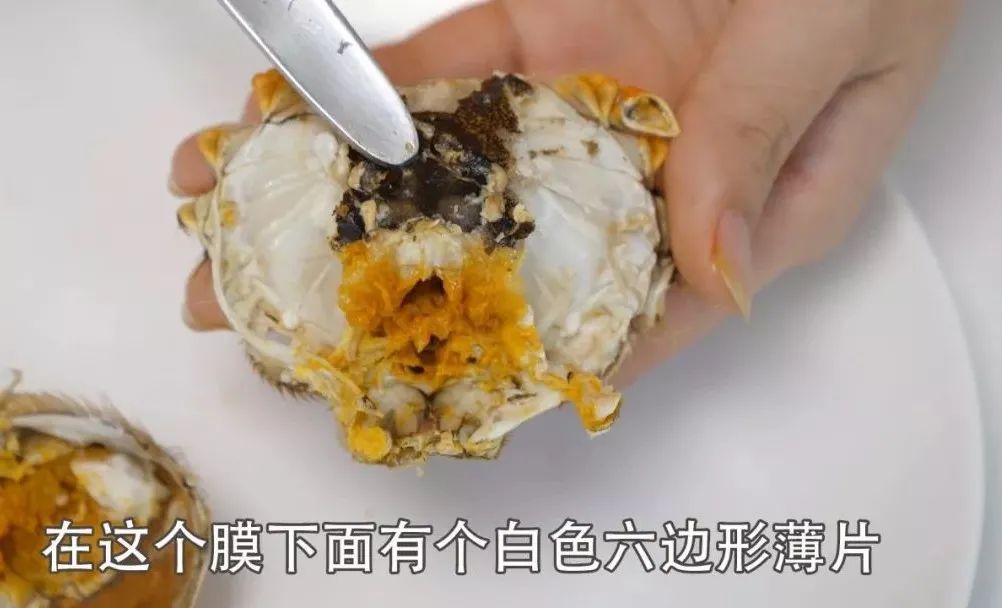 螃蟹这4个部位千万不能吃!这样保存半个月一样鲜活