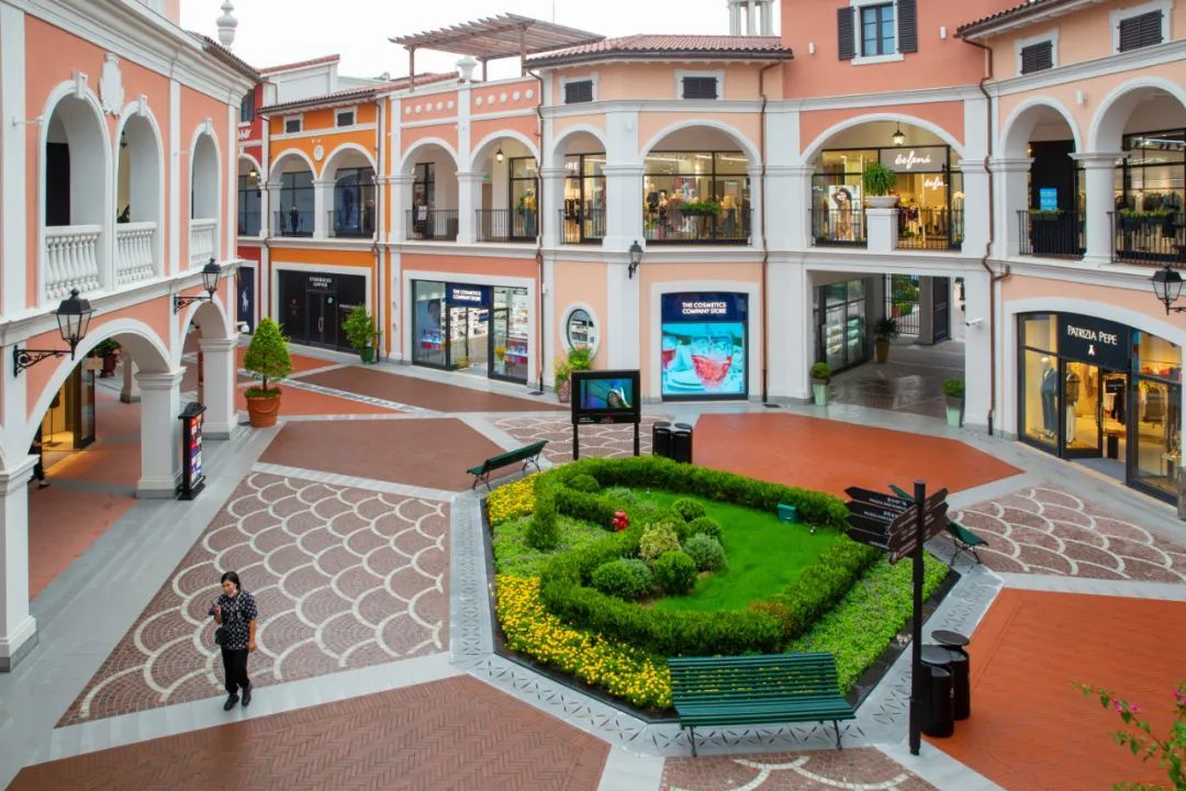 佛罗伦萨小镇二期逛吃攻略来啦!110家品牌 美食汇聚 遛娃圣地!
