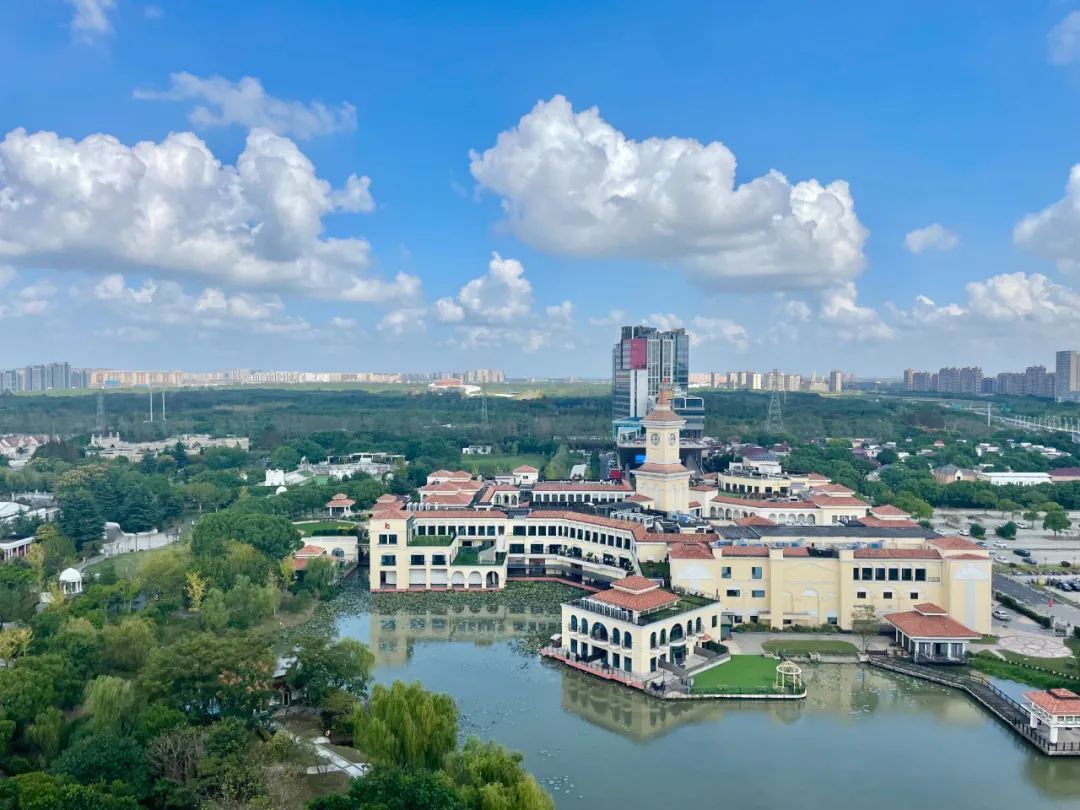 云卷云舒  最朴素的生活里藏着最浪漫的诗意~  头桥集团  这里是奉贤