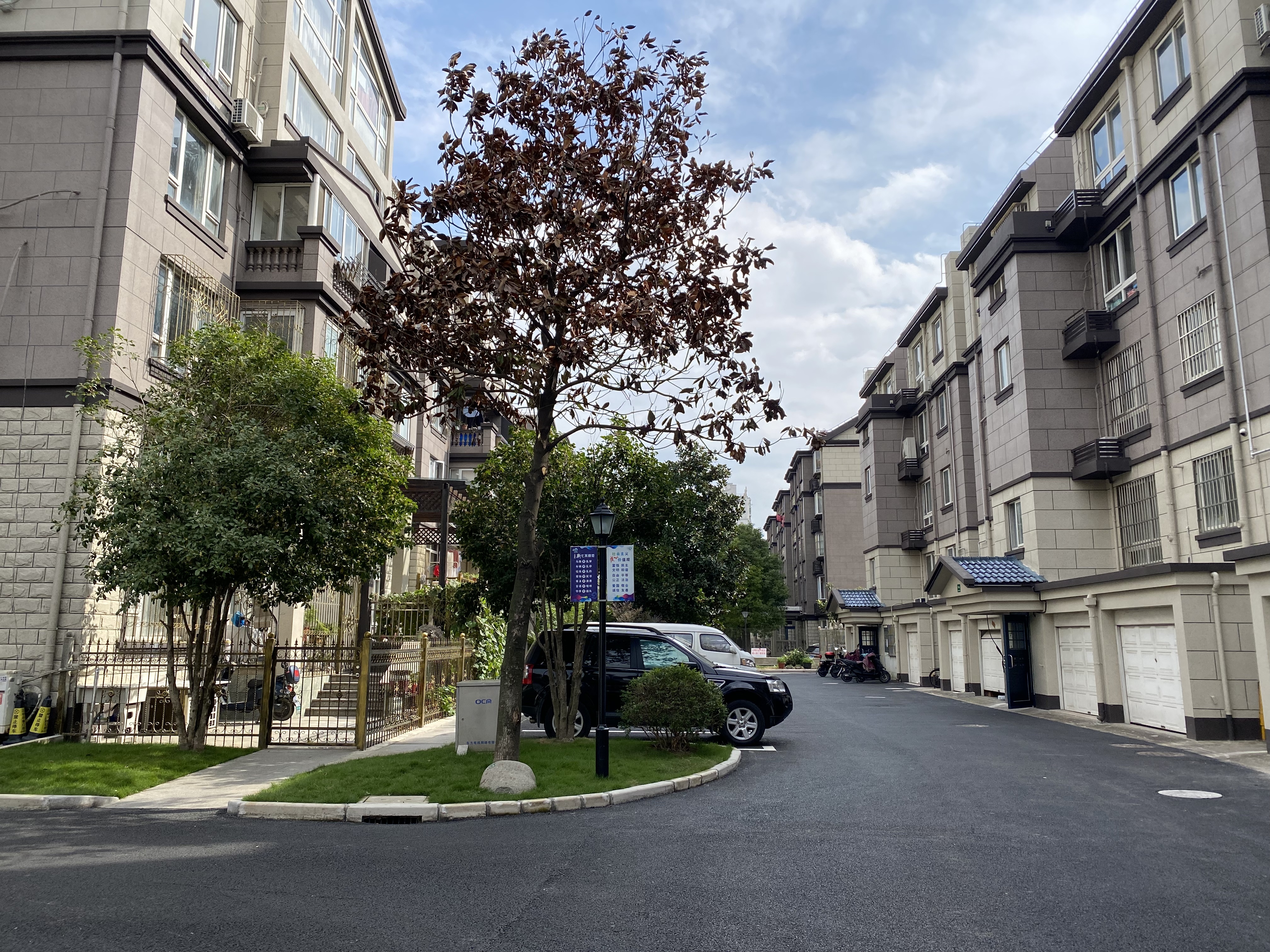 松江区首个!新桥镇申新家园等小区修缮工程获评市级文明工地