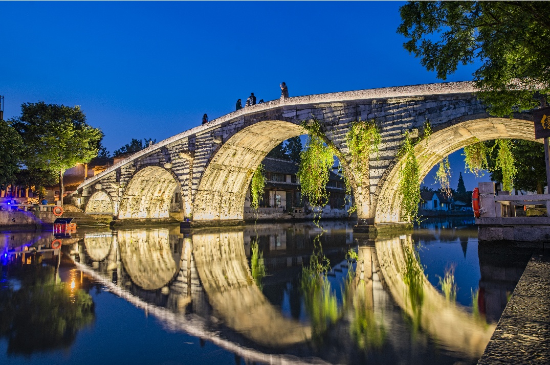 "因漕运而兴的松江仓城有着近500年历史,古建筑聚集成片,是松江府城