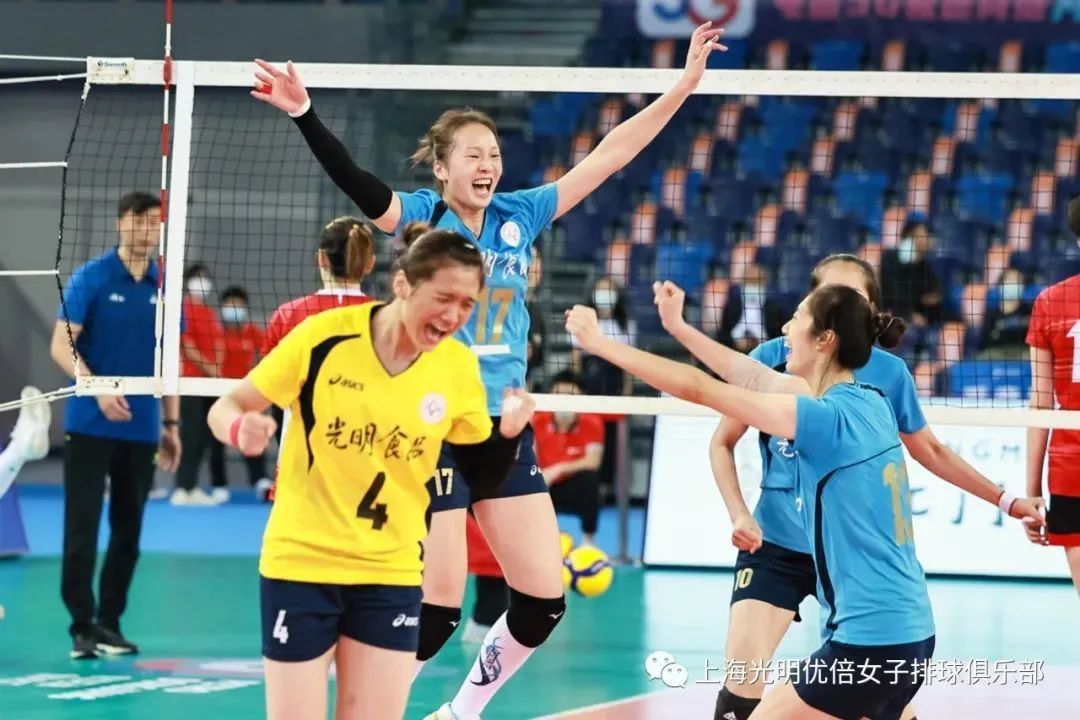 时隔三年,上海光明优倍女排全锦赛再夺冠