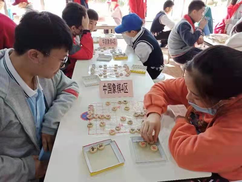 扬波中学学米乐M6 M6米乐子们运动场上体力脑力“火力”全开(图3)
