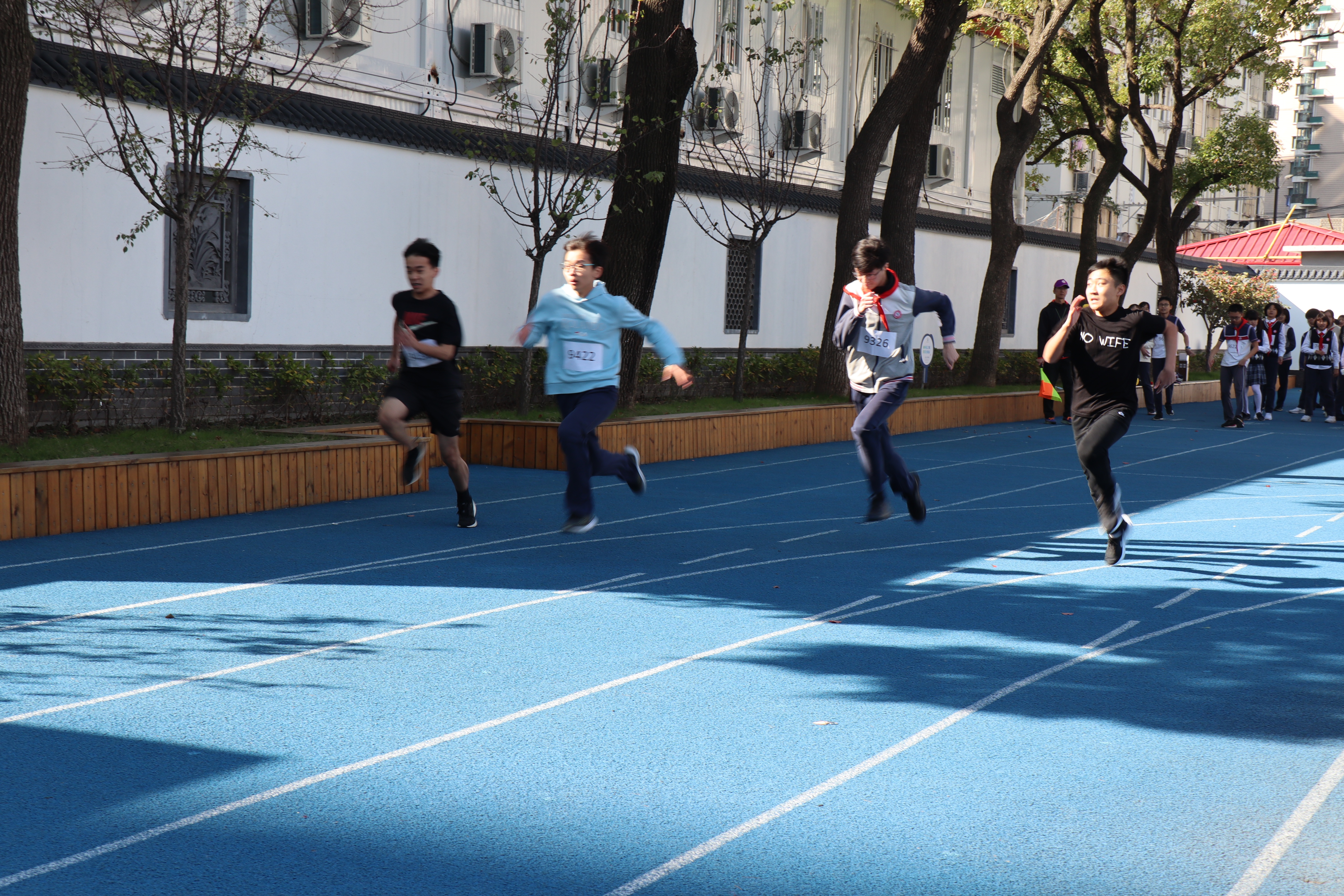 扬波中学学米乐M6 M6米乐子们运动场上体力脑力“火力”全开(图4)