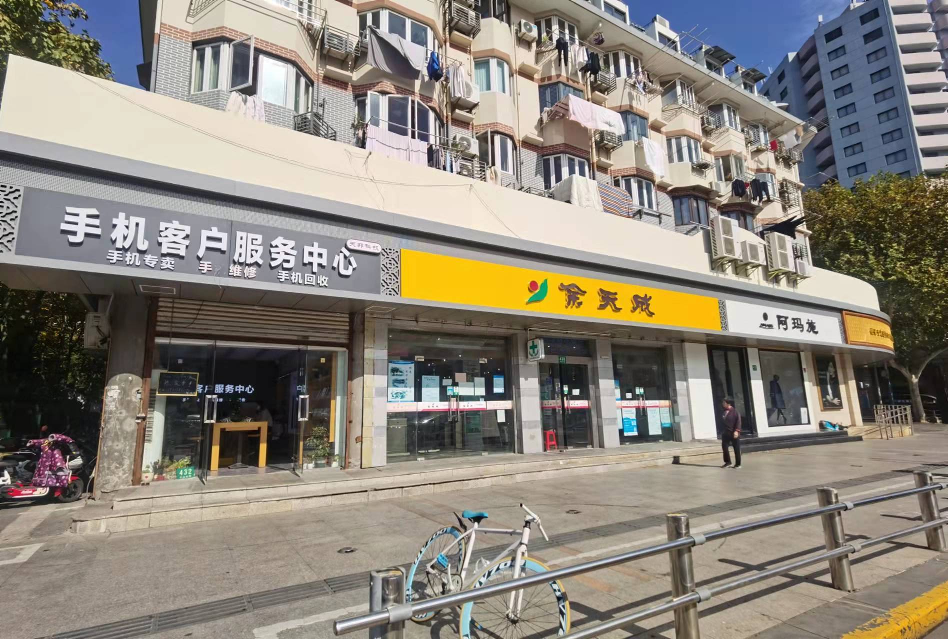 更加安全,"颜值"提升,松江完成十多条道路的店招店牌改造升级