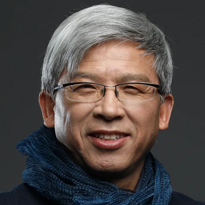 嘉宾:赵丰  中国丝绸博物馆馆长  东华大学教授