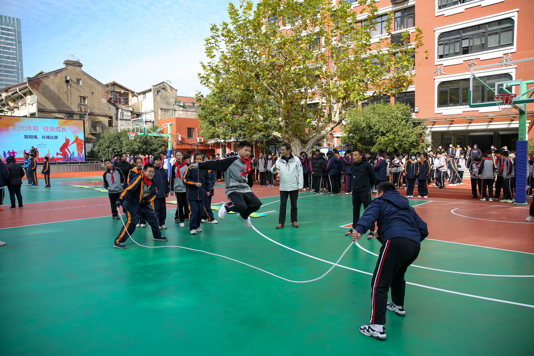 青葱象牙塔丨阳光体育健康成长比乐中学运动会有新比赛啦