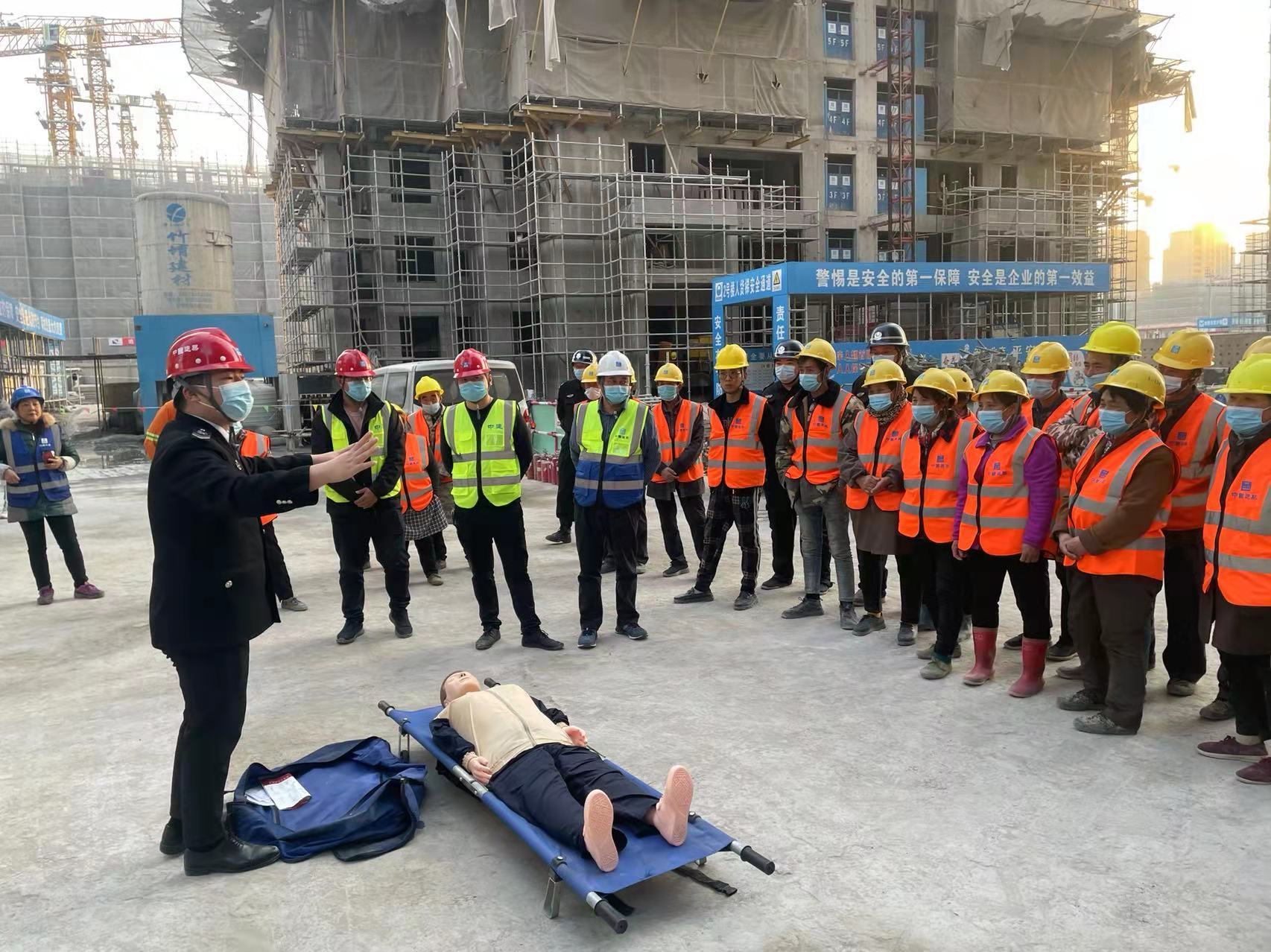 工地开展消防应急演练,筑起安全"防火墙"_上观新闻