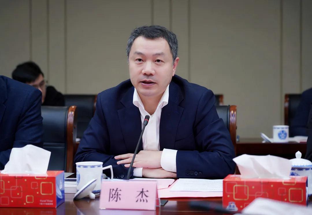 申能集团党委书记,董事长黄迪南,党委副书记,总裁倪斌,宝山区委书记