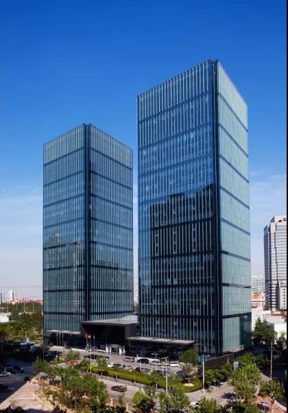 东银中心建成于2008年,由上海东银集团旗下的上海元申实业有限公司