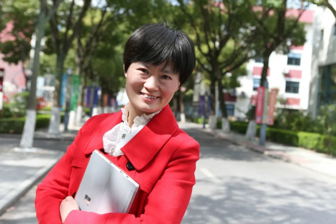 明天上午800嘉师有约家庭教育大讲堂开讲啦