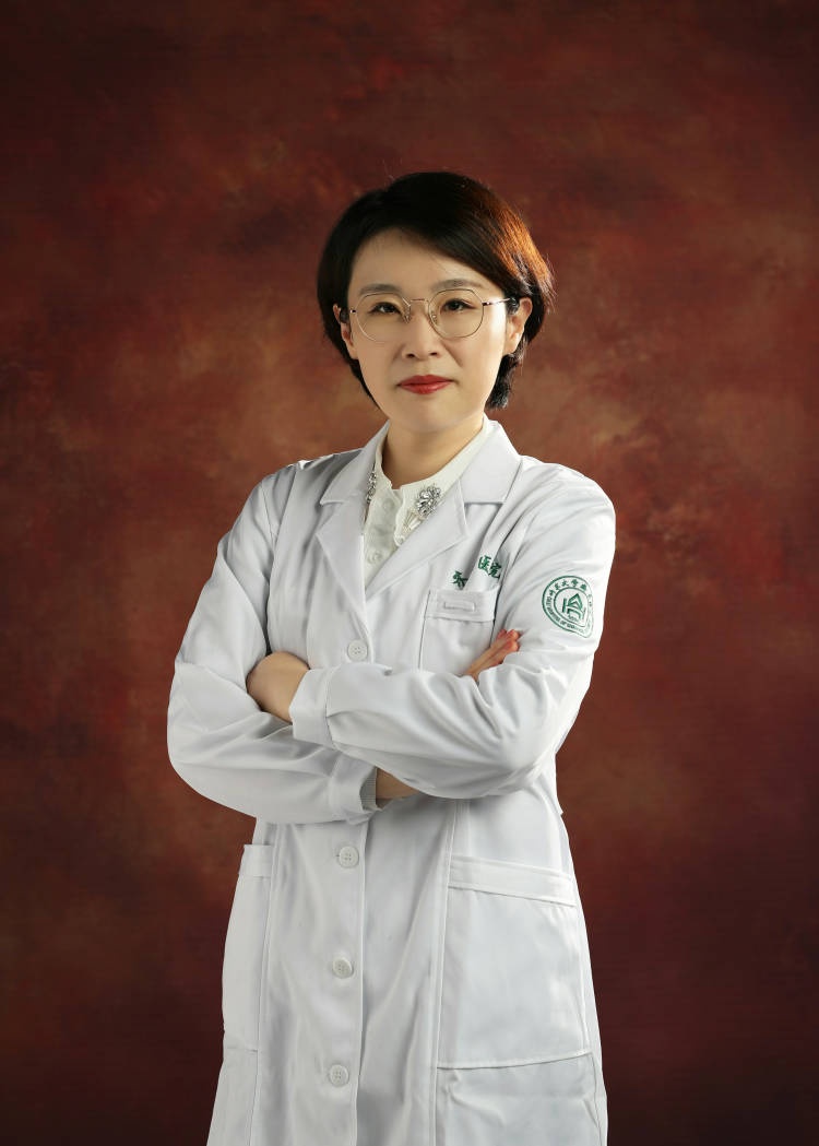 山东大学齐鲁医院整形美容烧伤科副主任医师刘培传授科学变美的诀窍.