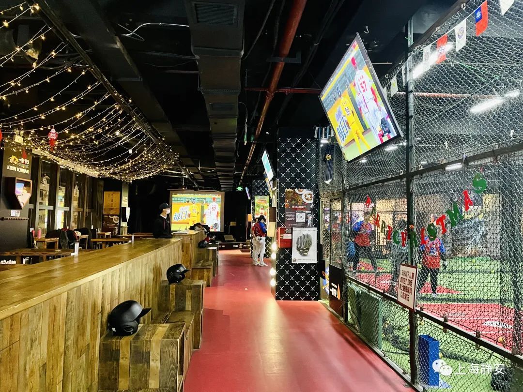 可以边吃边玩的超大棒球主题餐厅你来玩过吗