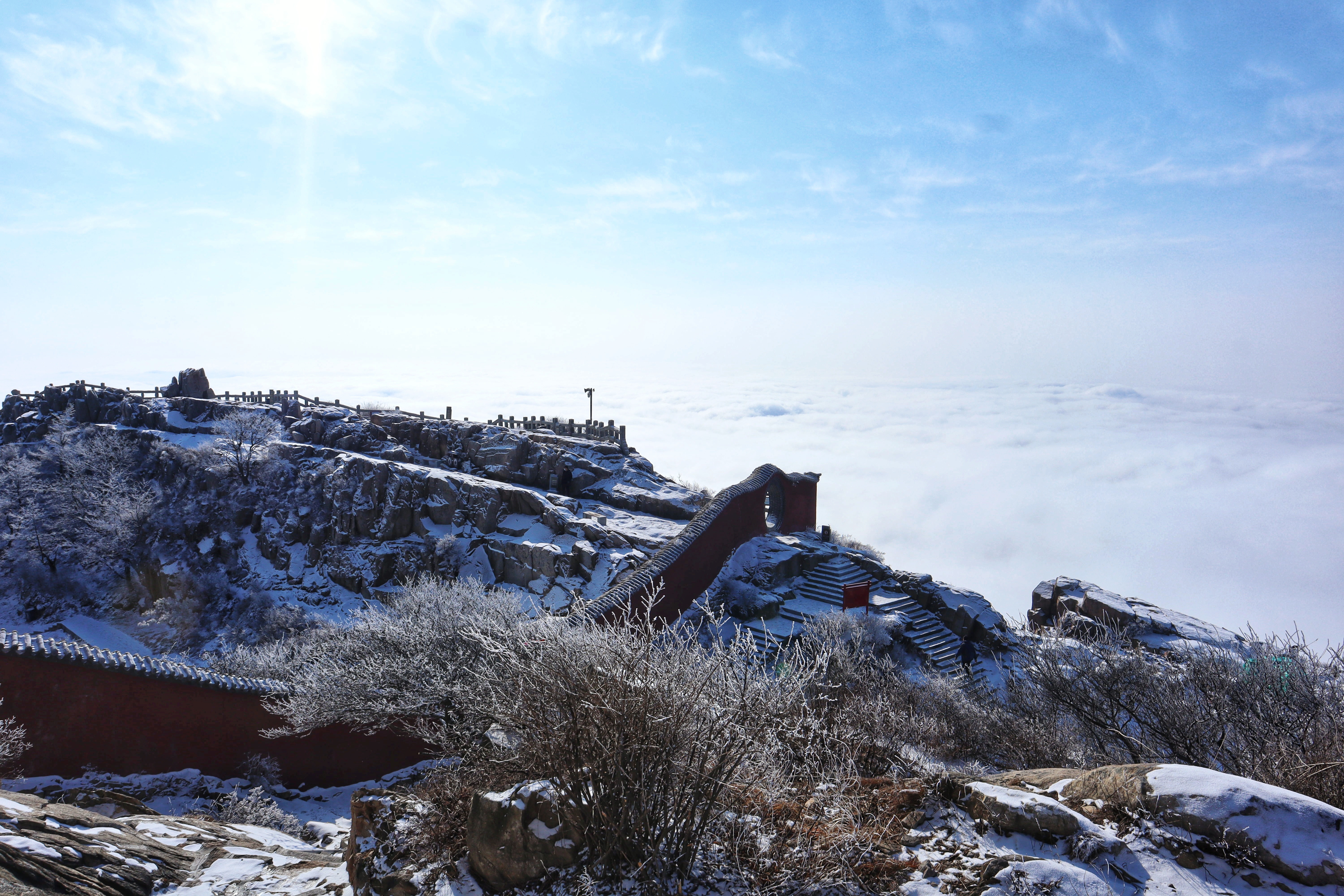 组图丨泰山云海奇观宛如人间仙境