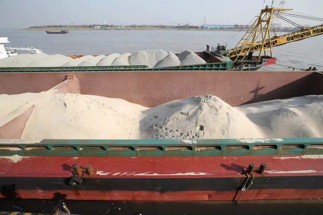 斩断盗采海砂产业链