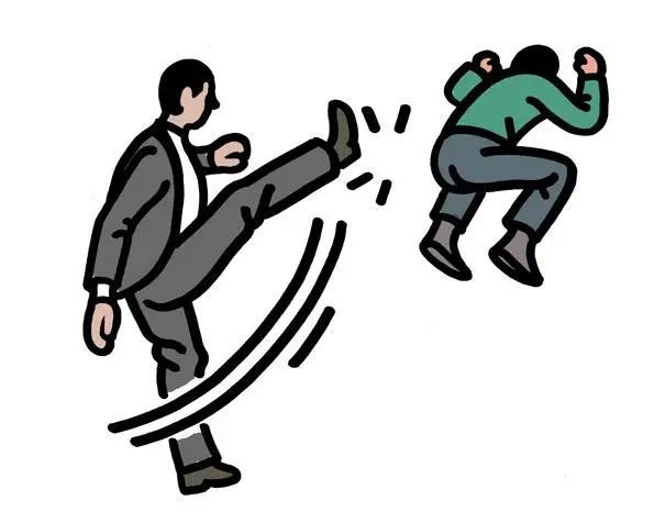 女子为挽留朋友一言不合竟踹车奉贤警方行政拘留