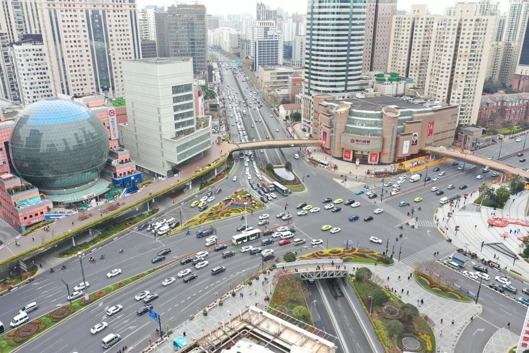 卓越徐汇向未来丨顶级商圈文化赋能美食美景美好体验一起见证徐家汇焕