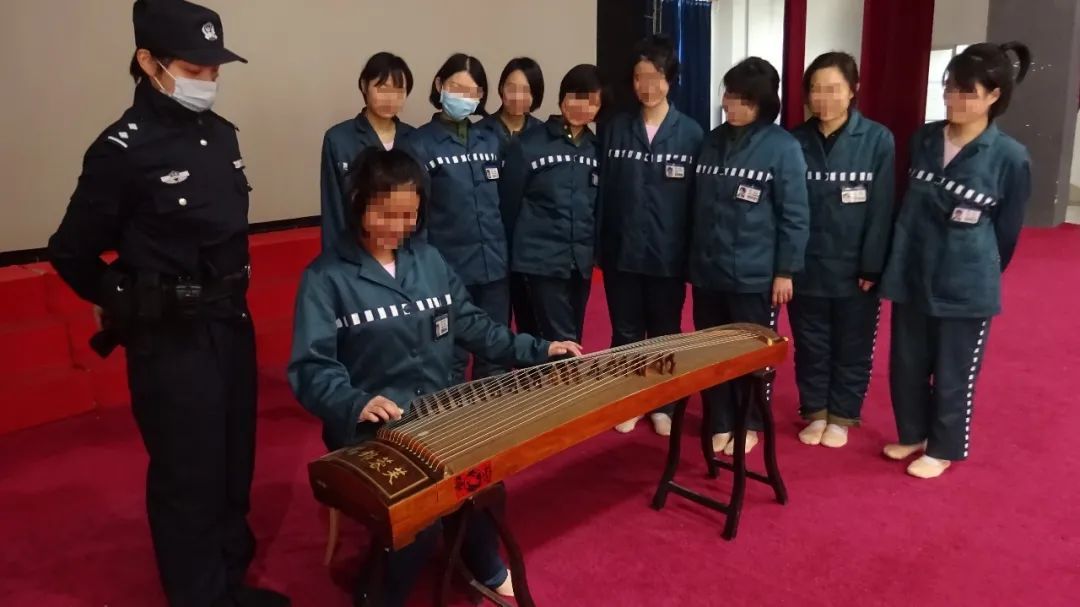 大墙里的春节艺味非凡