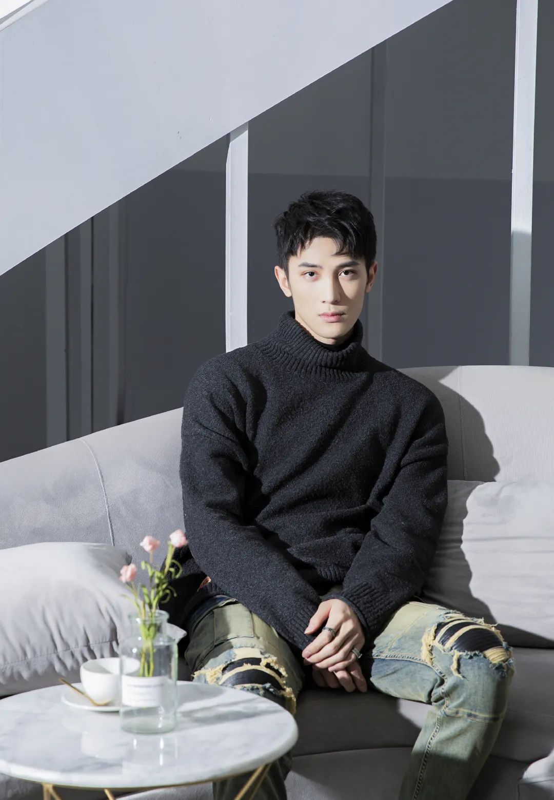 最新开票丨美声流行五国语言声入人心年度首席何亮辰邀