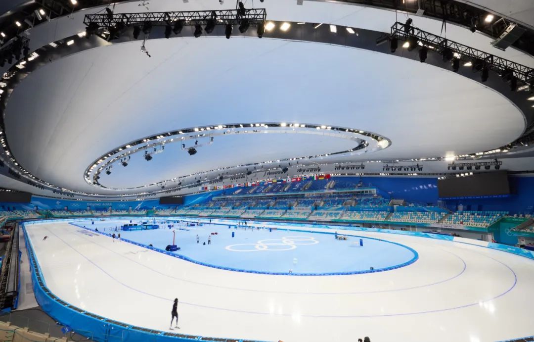 今晚再冲金牌速度滑冰和短道速滑有啥区别