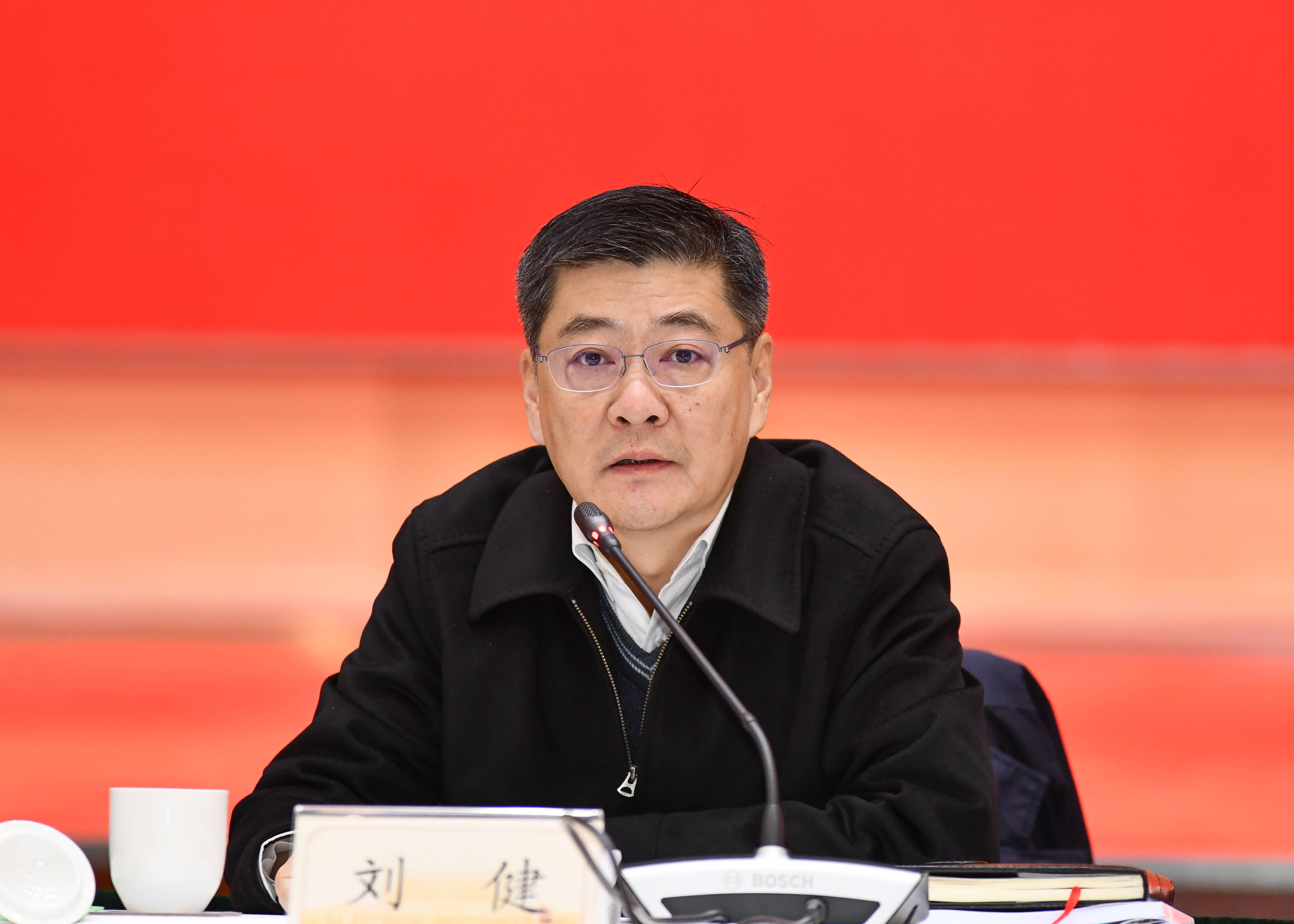 区委区政府季度工作会议举行