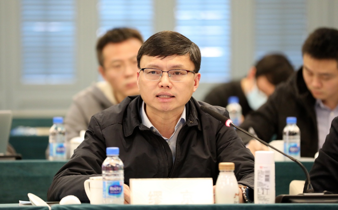 推动新一轮高质量合作共创融合发展新奇迹区领导带队拜访光明集团