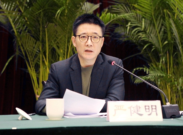 严健明要求,10个重点领域要明确责任部门,安亭,方泰,黄渡三个片区的