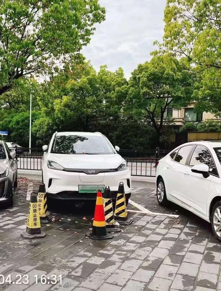 上海战“疫”|青浦区加强宣传指导,确保黄色专用医废垃圾袋“专袋专用”_上观新闻