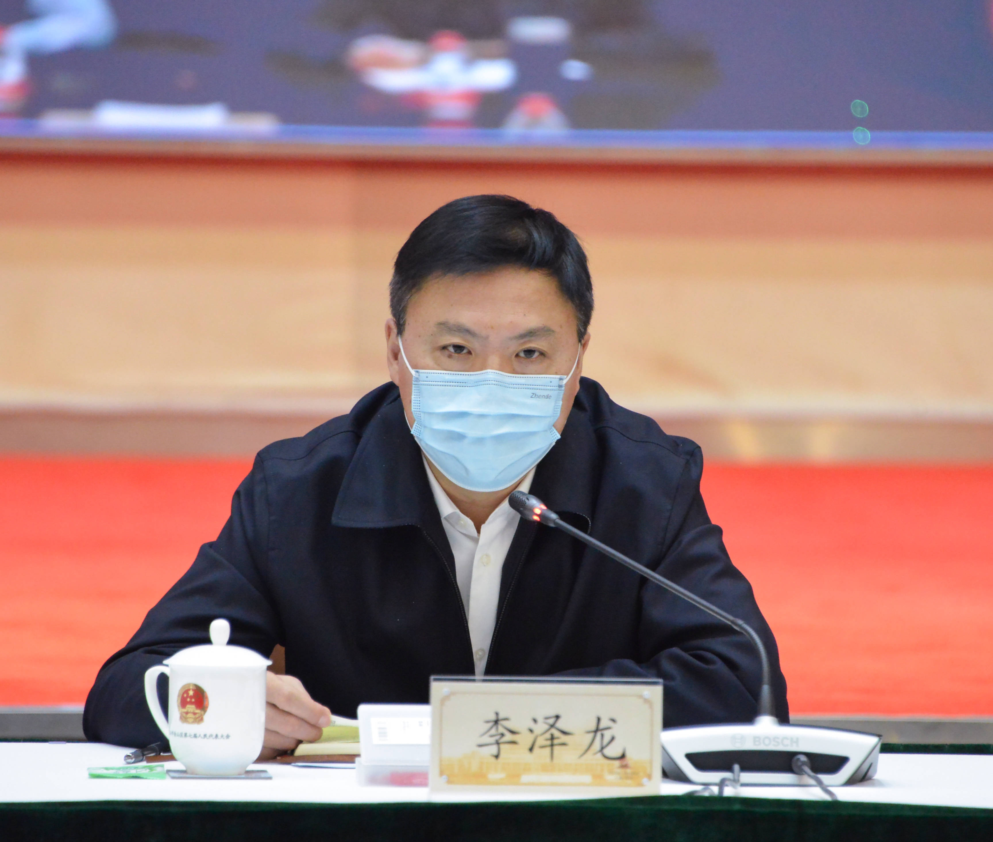 刘健结合金山实际进一步深化细化尽快实现社会面持续稳定清零