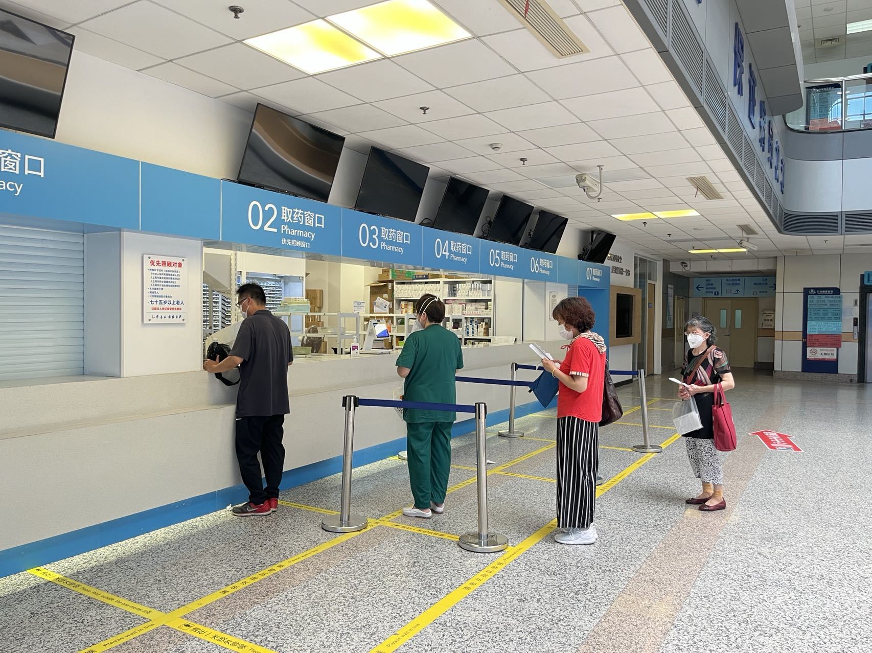 视频丨静安区闸北中心医院门诊服务恢复